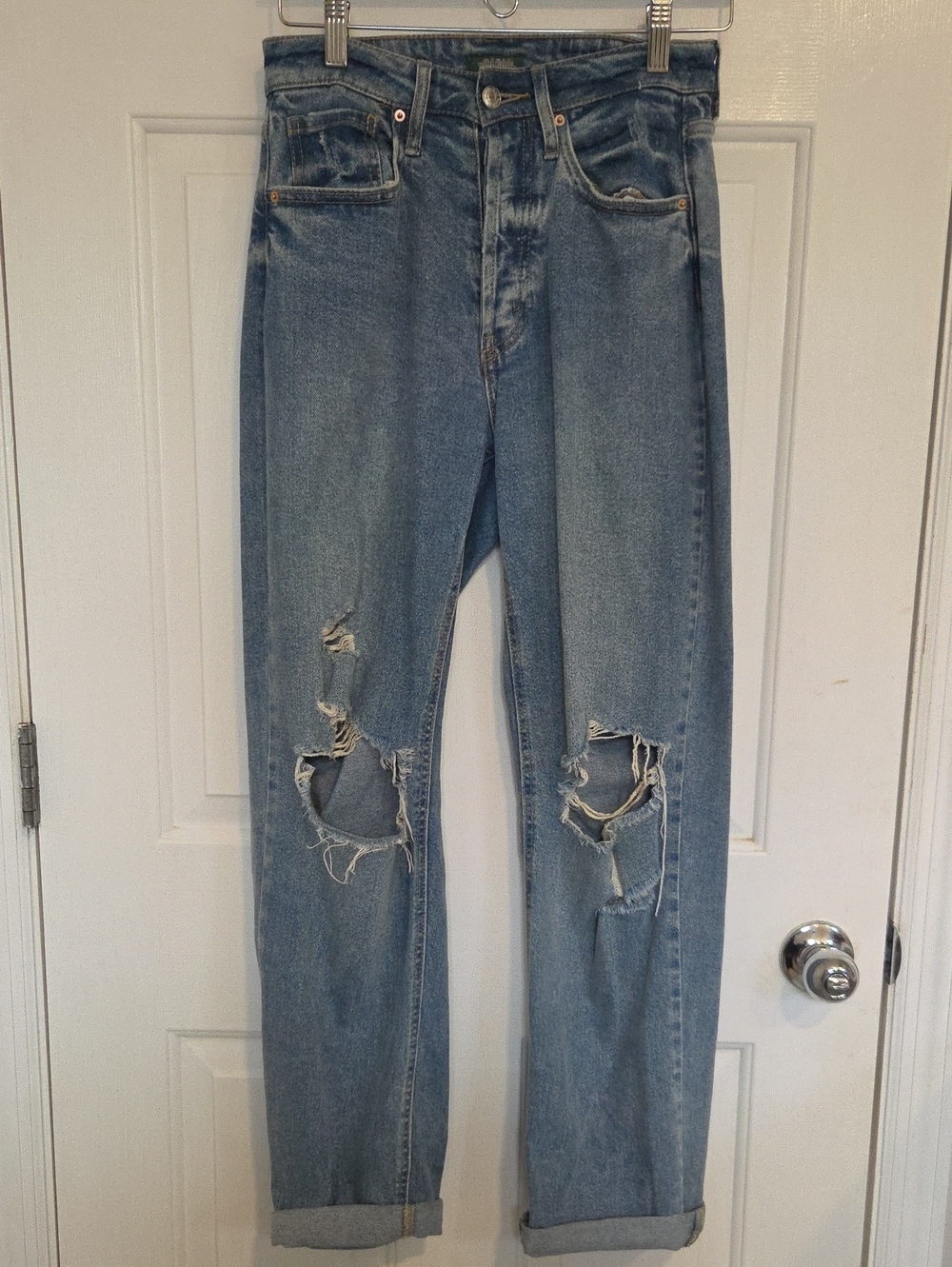 Wild Fable Target Women's Jeans with Knee Distress in Light Blue~ SIZE 2